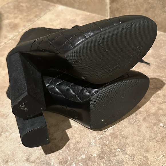 Chanel Interlocking CC Logo Leather Lace-Up Boots size 36.5 Great condition - Picture 9 of 15